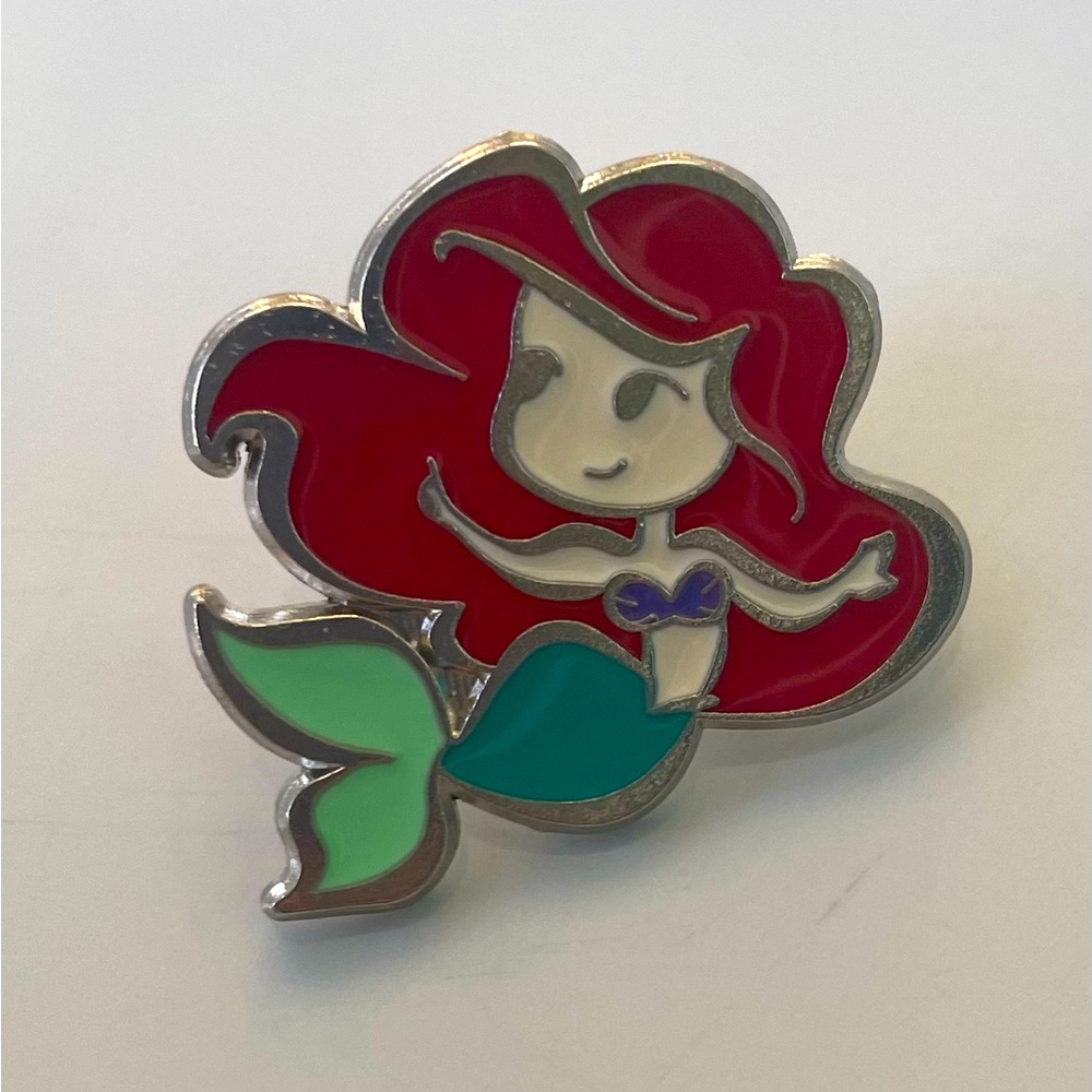 Disney Ariel Cuties 🥰 pin - The Little Mermaid 🧜‍♀️